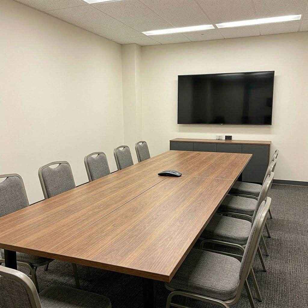 销售团队处理写字楼办公会议室利用率时怎样兼顾绿植维护集中进场的临时需求